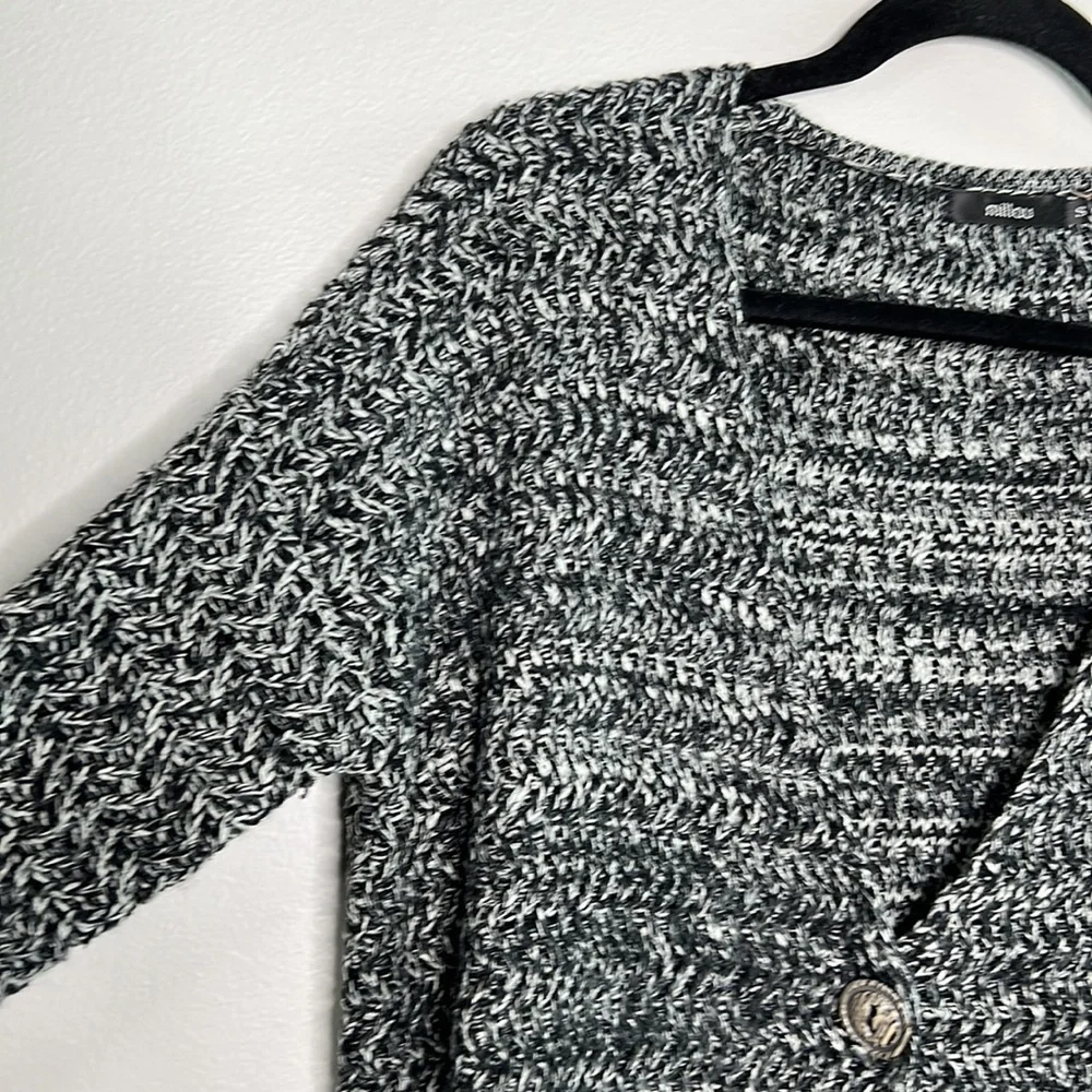 MILLAU Oversized chunky knit large button front Cardigan with pockets size Med